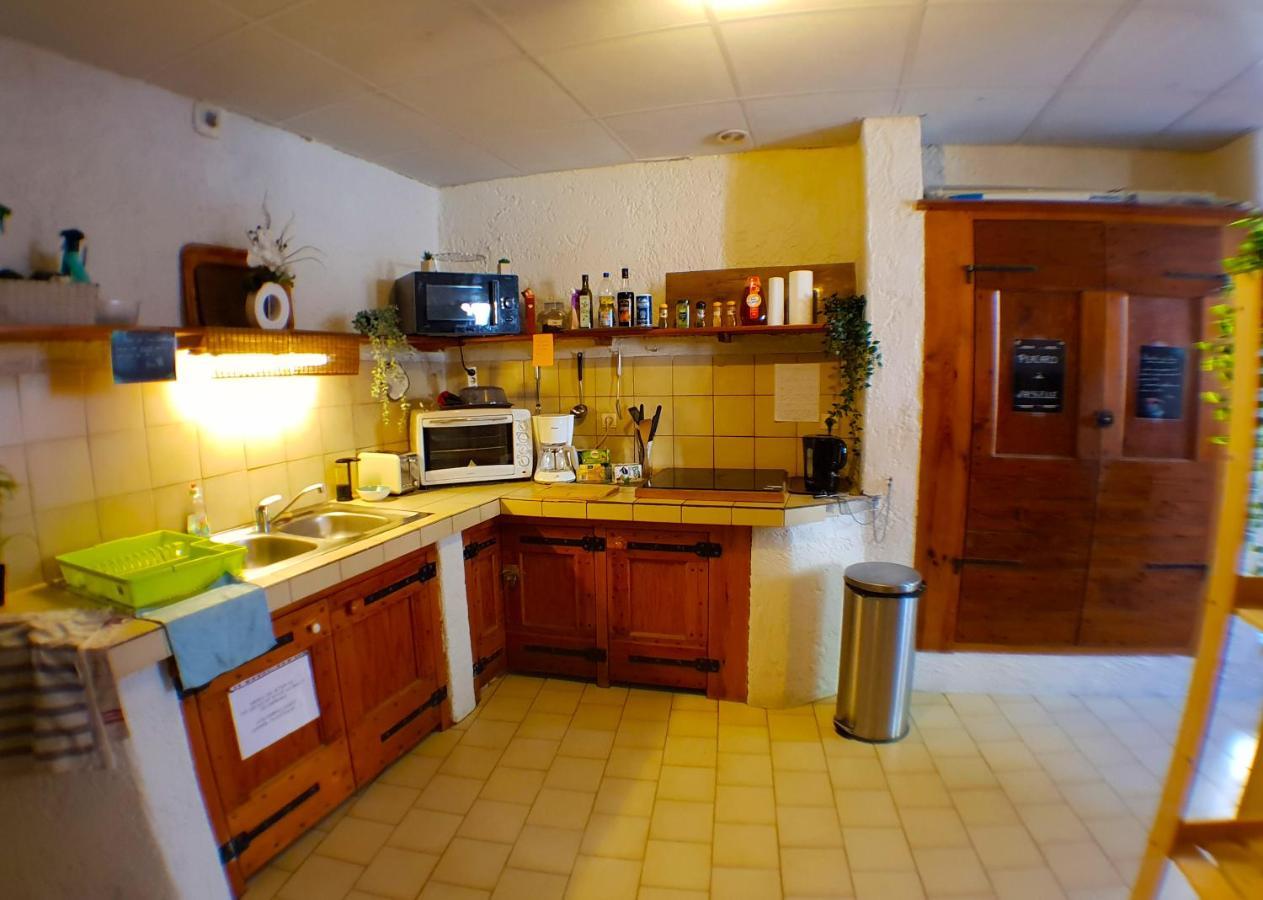 Gite Du Caf De Montpellier Saint-Guilhem-le-Desert Bagian luar foto